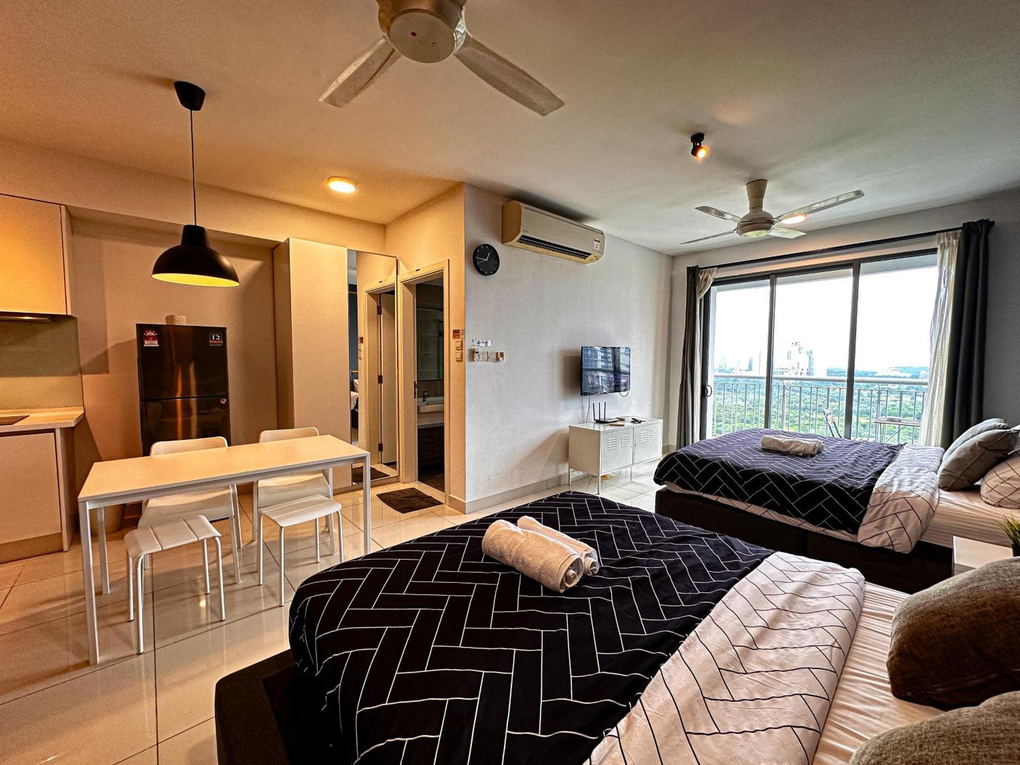 Teega Suites Puteriharbour By Wp Homestay Джохор Бахру Екстериор снимка