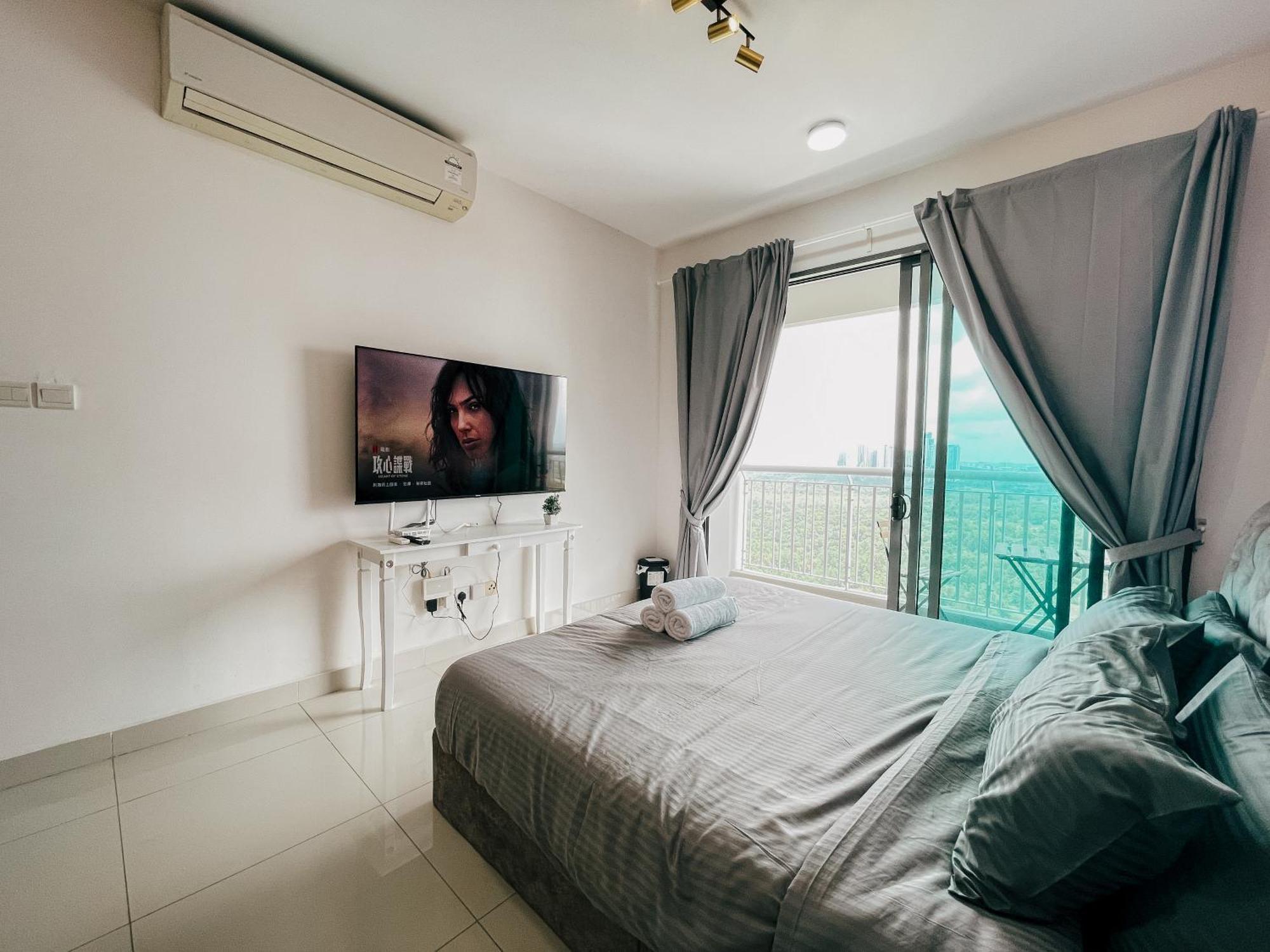 Teega Suites Puteriharbour By Wp Homestay Джохор Бахру Екстериор снимка