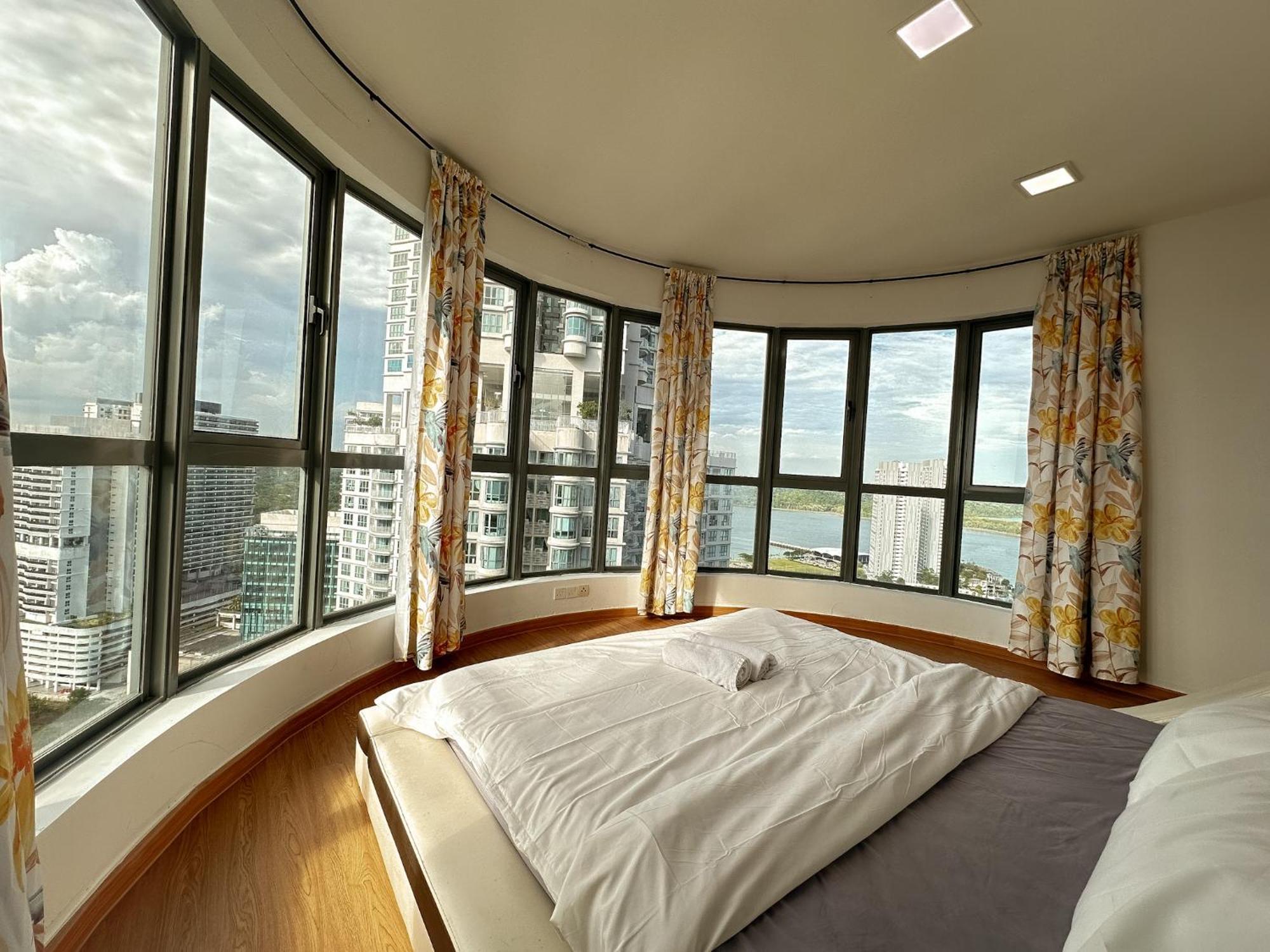 Teega Suites Puteriharbour By Wp Homestay Джохор Бахру Екстериор снимка